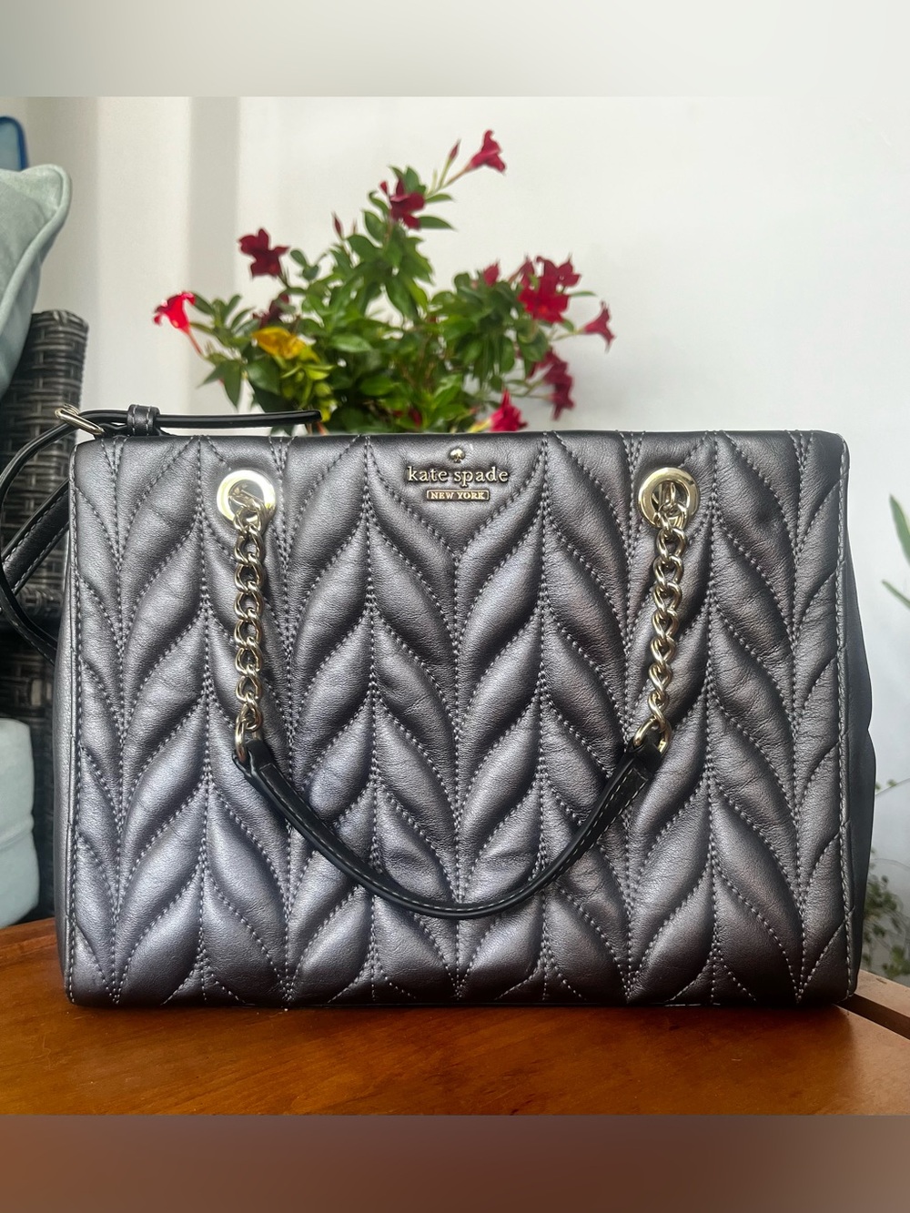 Kate Spade Meena Briar Lane quilted bag/gold chain/leather shoulder strap.